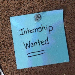 Note with "internship wanted" written on it